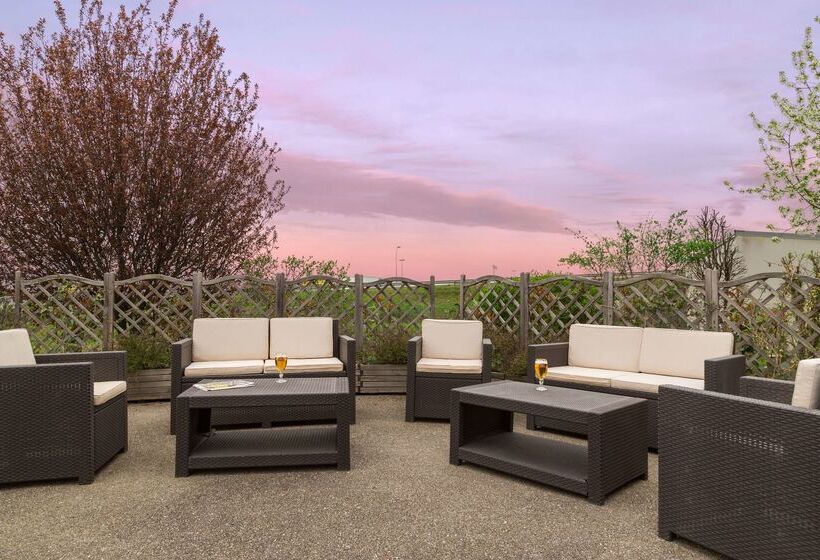 호텔 The Originals Boutique, Actuel Hôtel, Saintetienne Aéroport