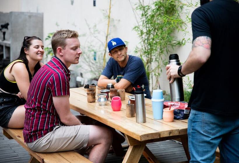 هتل Viajero Hostel Buenos Aires