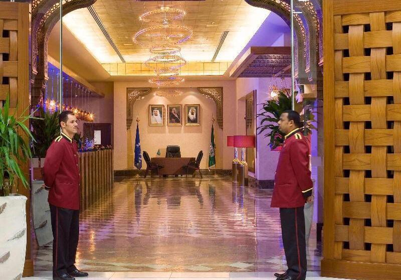 Отель Pullman Zamzam Makkah