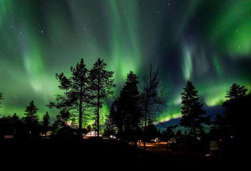 Kakslauttanen Arctic Resort   Igloos And Chalets