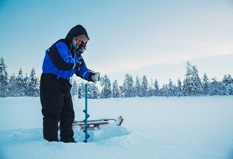 Kakslauttanen Arctic Resort   Igloos And Chalets