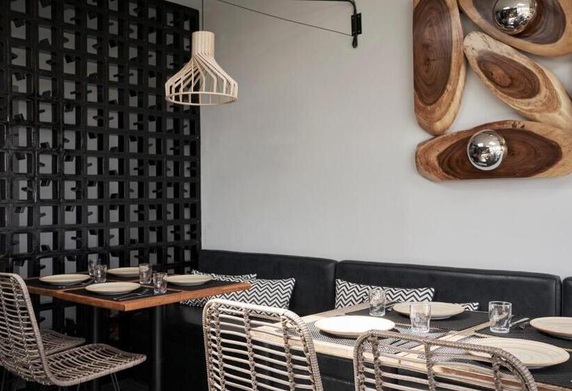 Loizos Stylish Residences