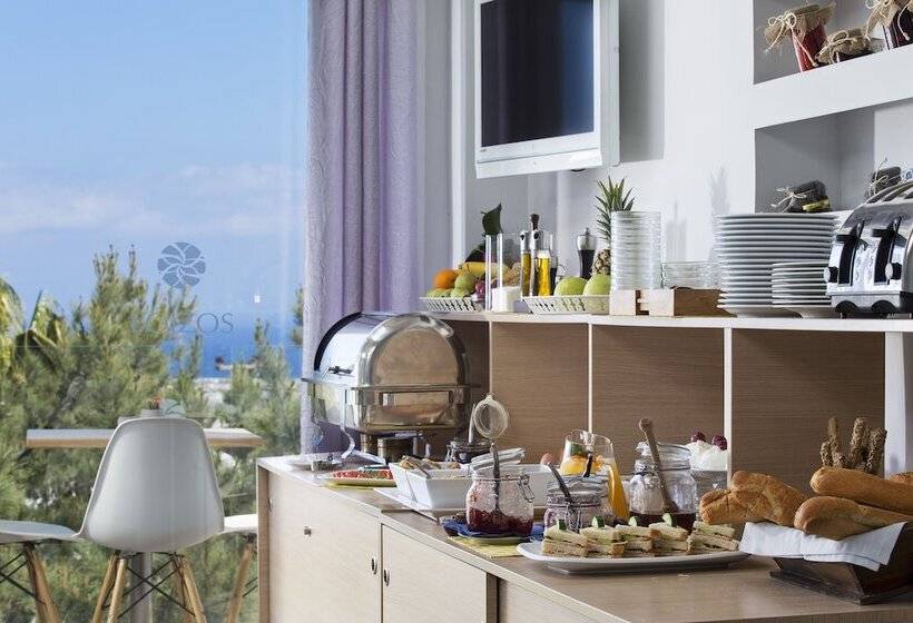 Loizos Stylish Residences