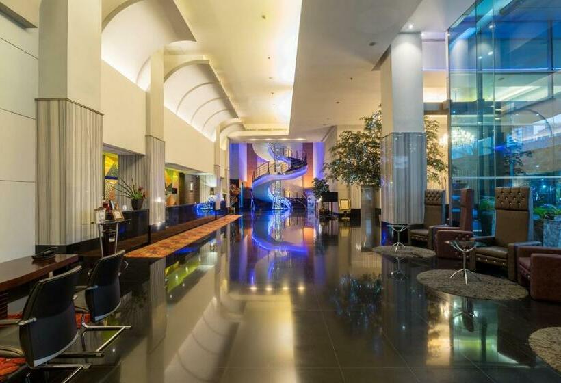 Manhattan Hotel Jakarta