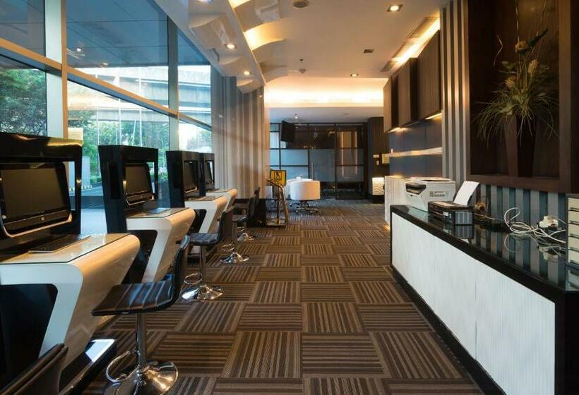 Manhattan Hotel Jakarta