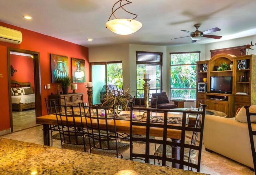 Paseo Del Sol Condohotel By Bvr