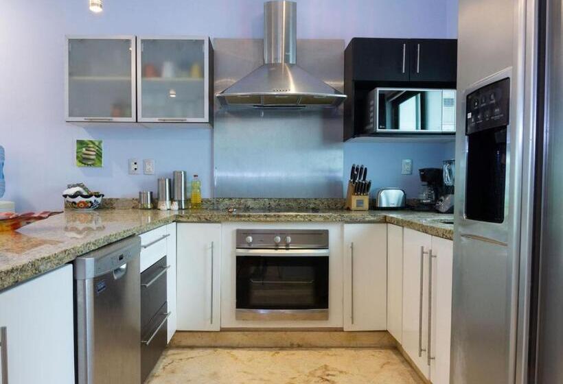 Paseo Del Sol Condohotel By Bvr