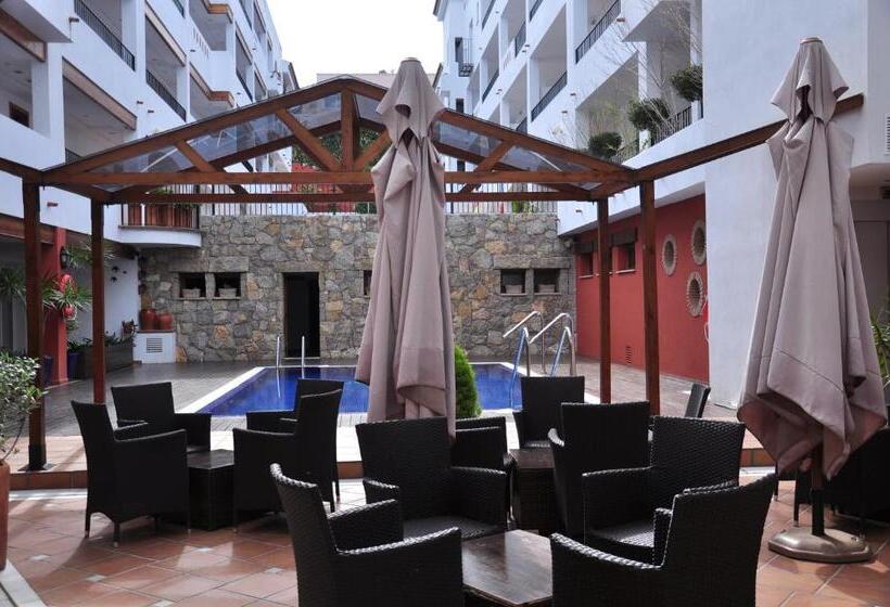 Aparthotel Puerto Mar