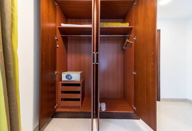 Star Metro Deira Hotel Apartments