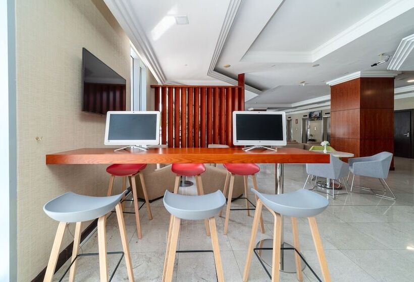 Star Metro Deira Hotel Apartments