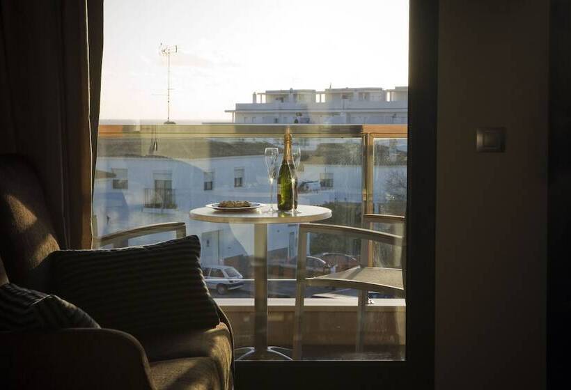 Y Apartamentos Conilsol