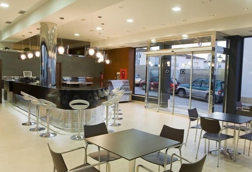 Y Apartamentos Conilsol