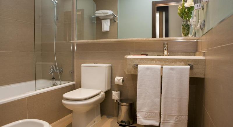 Y Apartamentos Conilsol