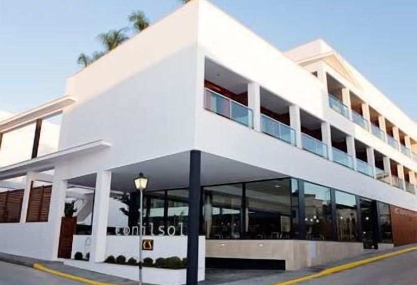 Y Apartamentos Conilsol