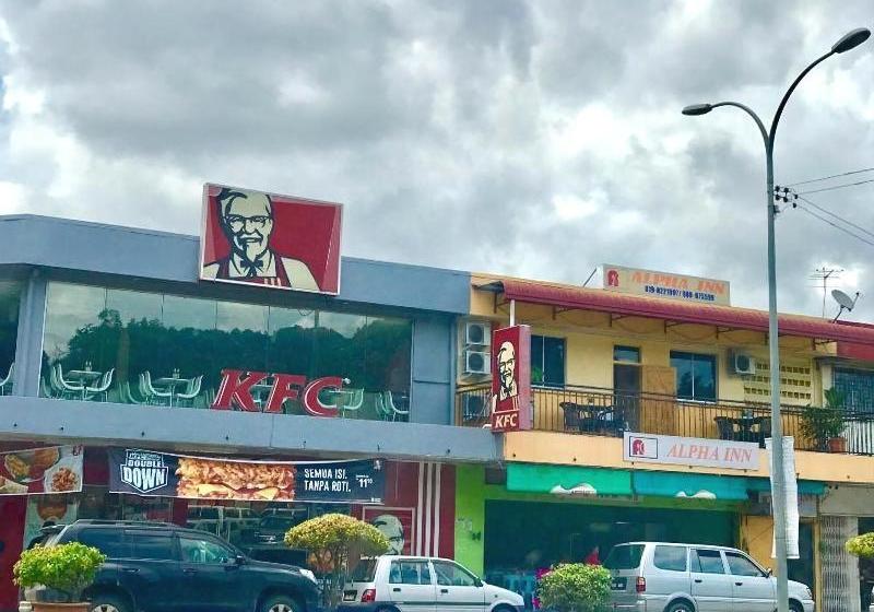 ホテル Alpha Inn Ranau Sabah