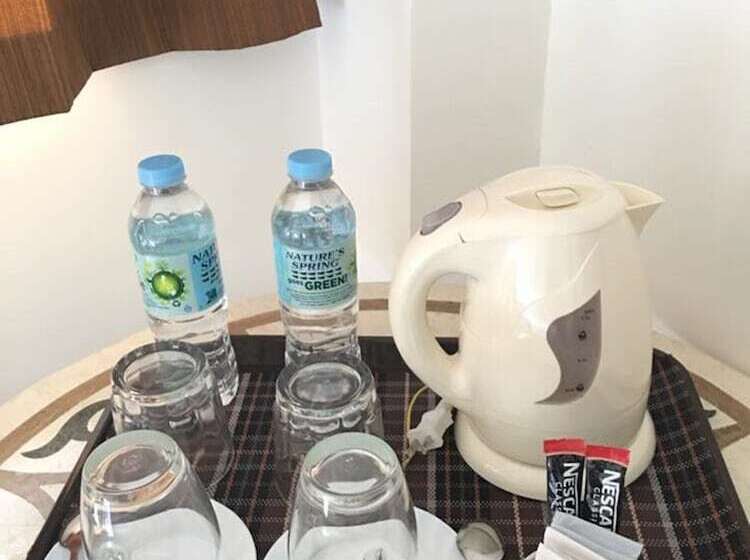 هتل Av Seven Resort