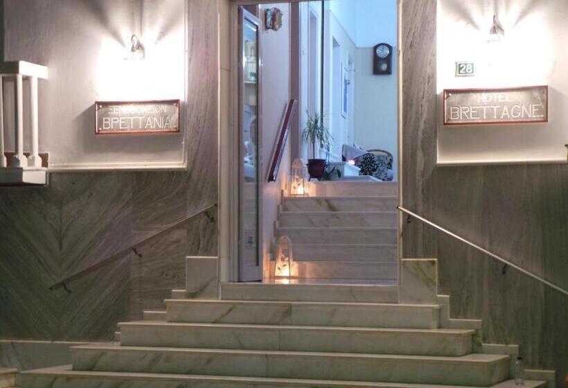 Отель Bretagne