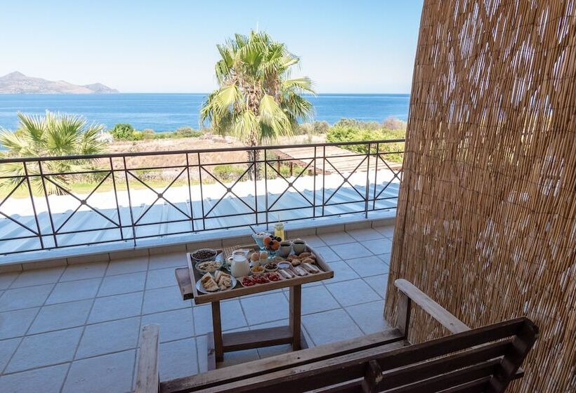 Отель Cavo Petra