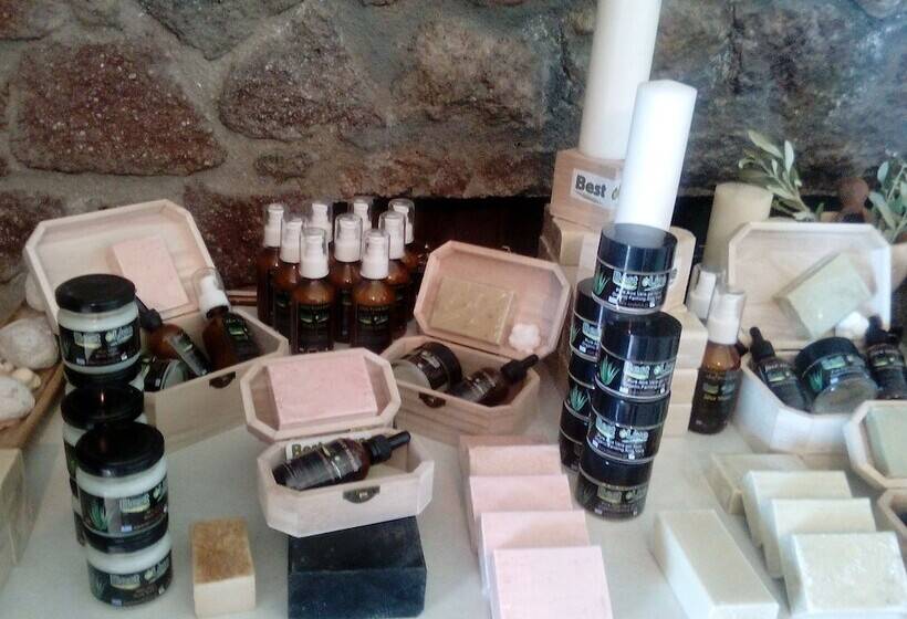 Отель Cavo Petra