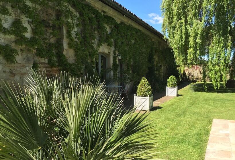 هتل Chambres D Hôtes Domaine De Ginouilhac