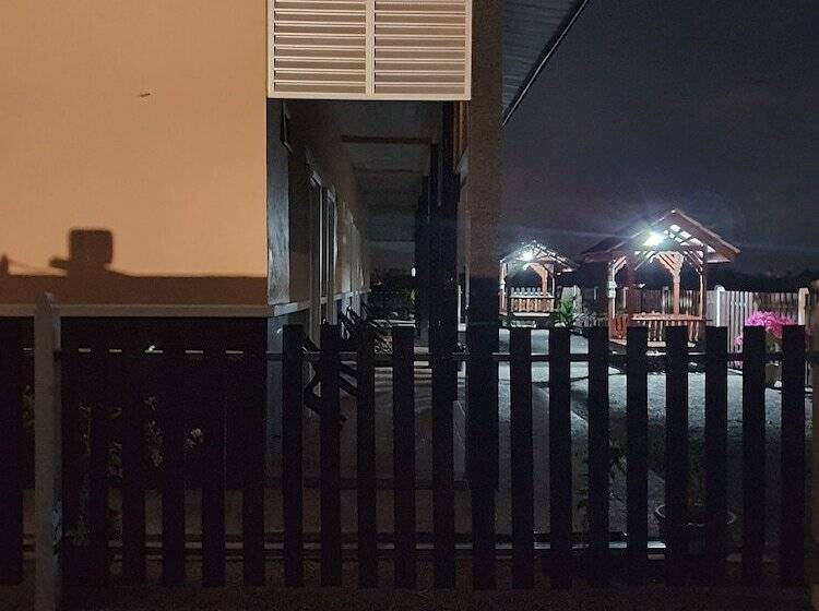 ホテル D Village Cottage