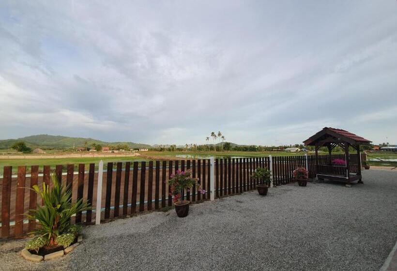 ホテル D Village Cottage