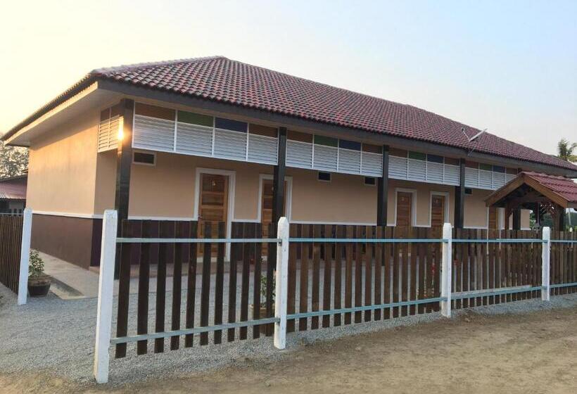 ホテル D Village Cottage