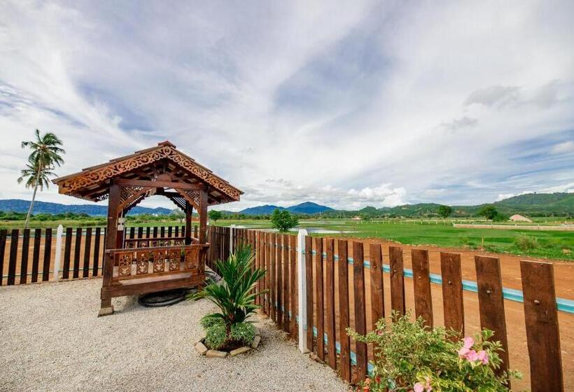 ホテル D Village Cottage