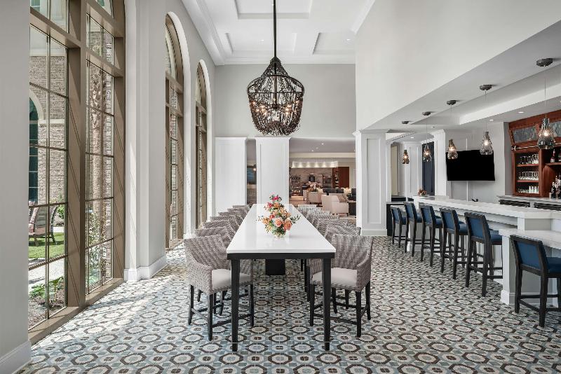 ホテル Embassy Suites By Hilton Charleston Harbor Mt. Pleasant