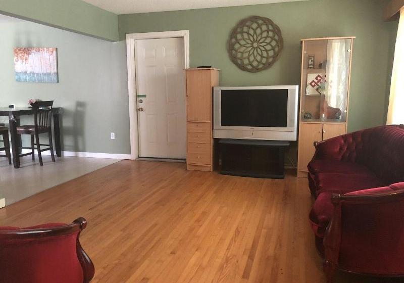 ホテル Emerald Home