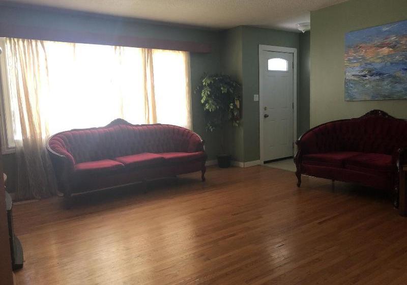 ホテル Emerald Home