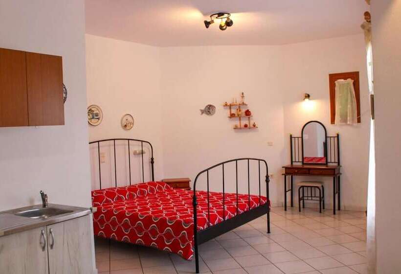 בית מלון כפרי Froudi Rooms