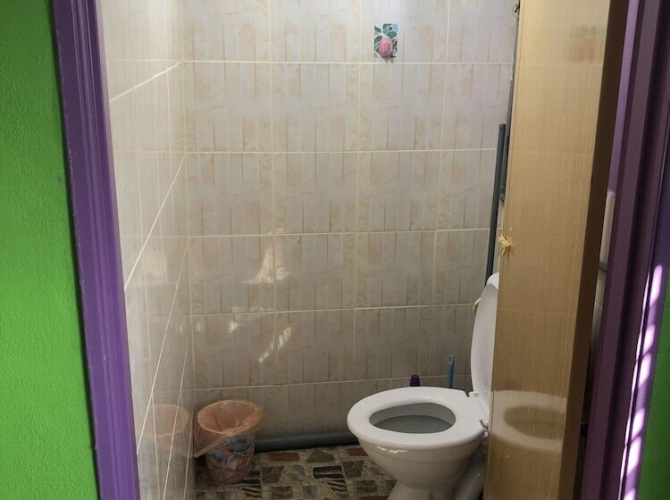 בית מלון כפרי Gm Home & Roomstay Tok Bali   Hostel