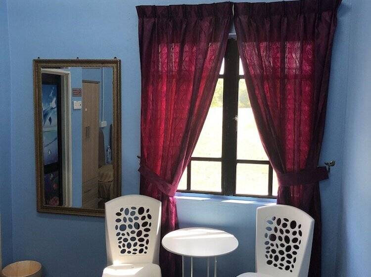 בית מלון כפרי Gm Home & Roomstay Tok Bali   Hostel