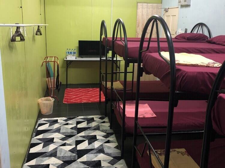 בית מלון כפרי Gm Home & Roomstay Tok Bali   Hostel