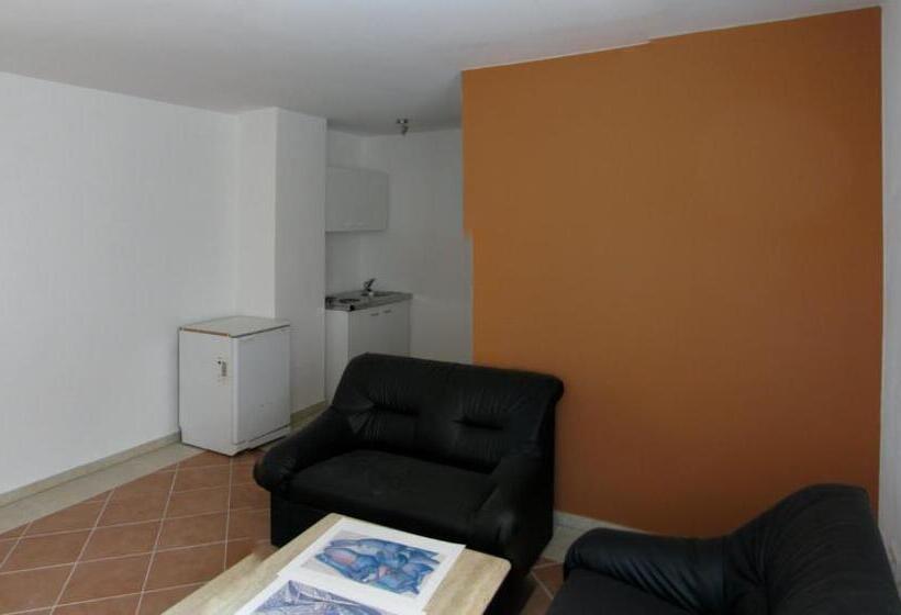 Отель Gästehaus Perrin