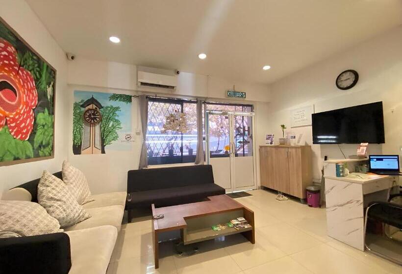 בית מלון כפרי H2 Segama Backpacker