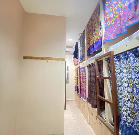 호텔 H2 Segama Backpacker