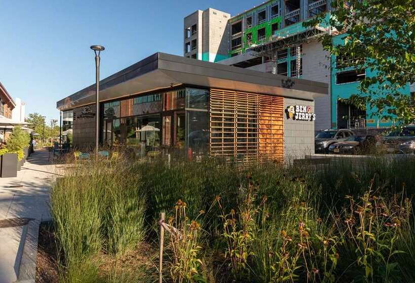 בית מלון כפרי Hampton Inn & Suites Watertown Boston