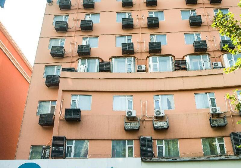 Отель Hanting  Jiujiang Xunyang Road Pedestrian Street