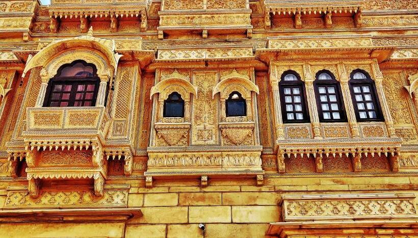 Отель Heritage House