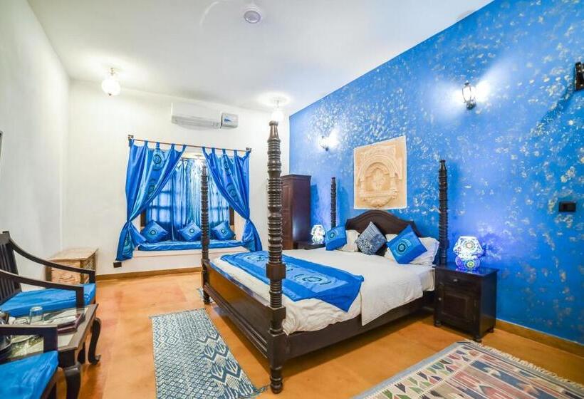 Отель Heritage House