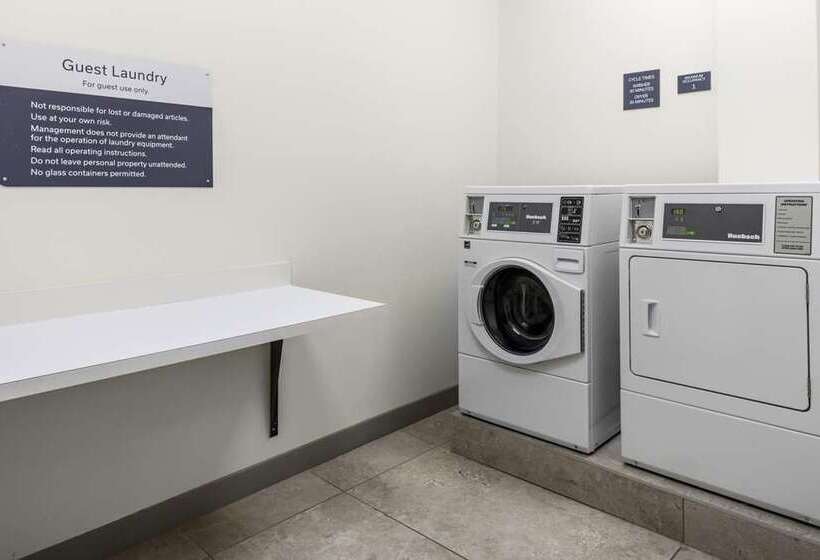 فندق Hilton Garden Inn Detroit Utica