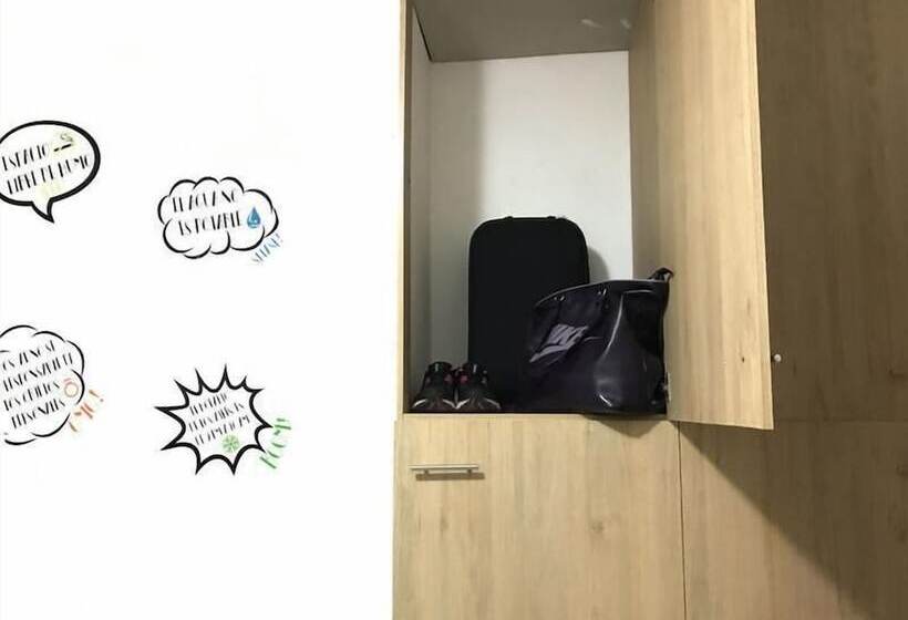 ホテル Hostal Parma