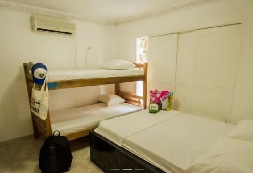 ホテル Hostal Parma