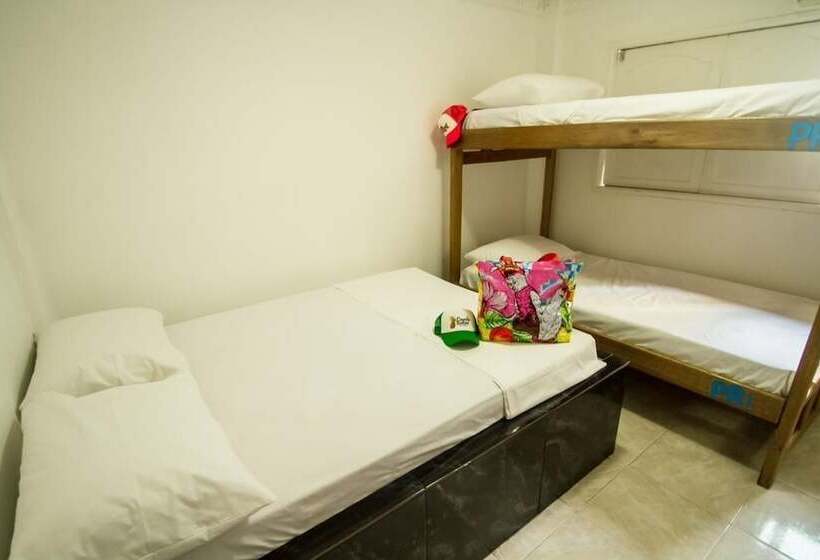 ホテル Hostal Parma