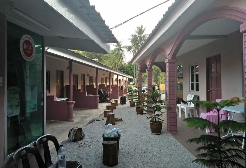 호텔 Kampung Guest House   Hostel