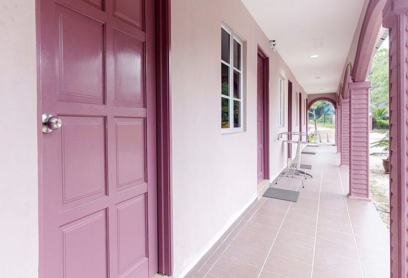 호텔 Kampung Guest House   Hostel