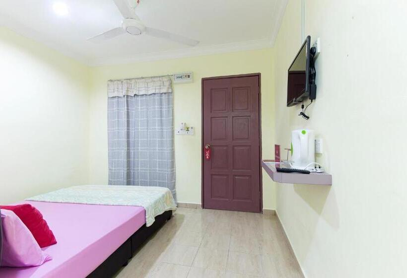 هتل Kampung Guest House   Hostel