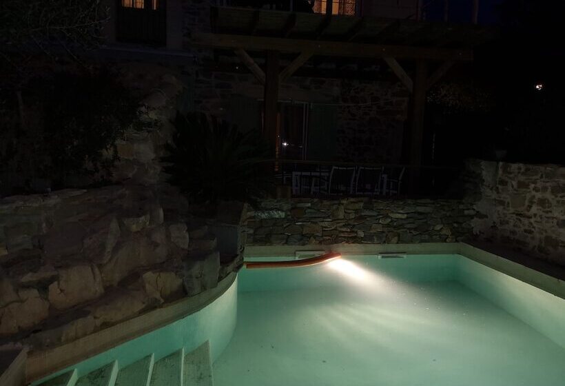 호텔 L Ours Des Corbières   Chambres D Hôtes